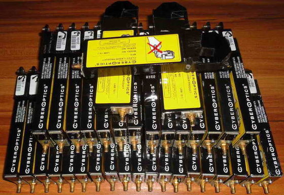 ซื้อ AX201 Cyberoptics Laser หมายเลขชิ้นส่วนมือสอง LAM-10-1 การผลิตออนไลน์