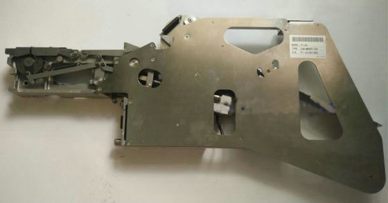 ซื้อ เครื่องจ่ายโลหะ SMT แบบโลหะสีเงิน LG4-M6A00-00 Ipulse 24mm Feeder สำหรับโรงงาน การผลิตออนไลน์