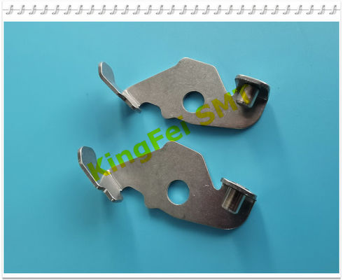 ซื้อ 40081910 ชิ้นส่วนป้อน SMT Up CV Hook ASM JUKI CTF 8mm Feeder Cover Hook การผลิตออนไลน์